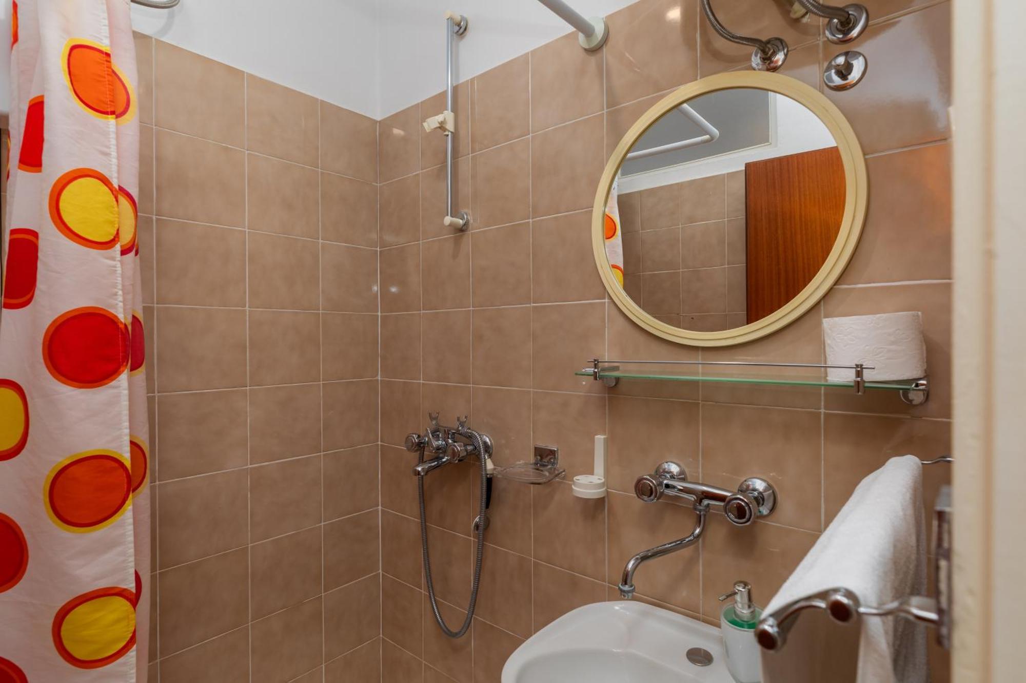 Apartments With A Parking Space Omis - 2745 Номер фото